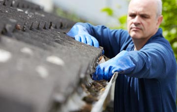 cleaning and inspecting Kennet roofs